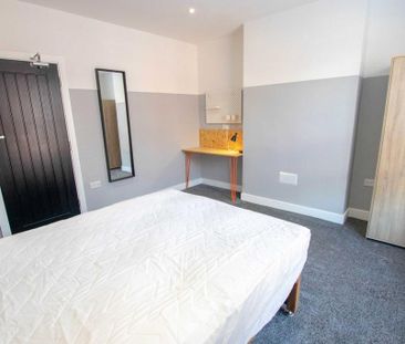 5 bedroom townhouse to rent - Photo 5