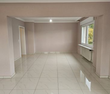 Stieldorferhohn: Top-modernisierte Etagenwohnung mit gehobener Auss... - Photo 1