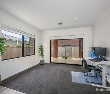 2 Trevaskis Street, Sunbury, VIC 3429 - Photo 2