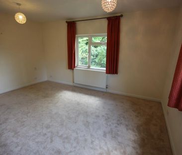 Guildown Road, Guildford - 4 bedrooms Property for lettings - Seymours - Photo 2