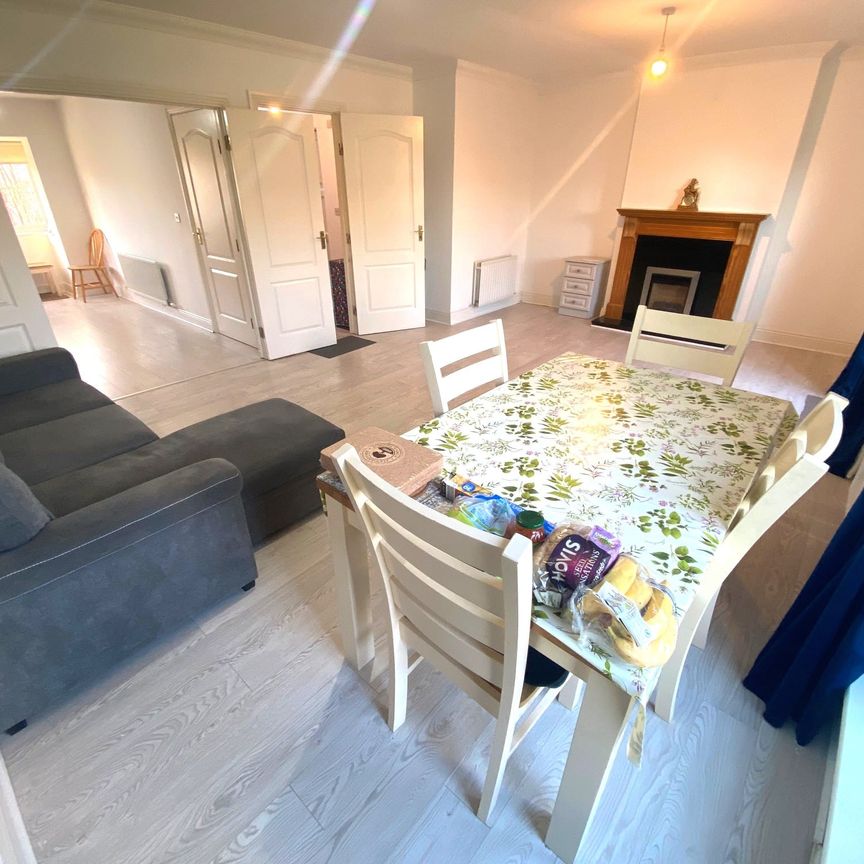 Mount Garrett Park, Tyrrelstown, Dublin 15 ** 6 MONTH LEASE ONLY ** - Photo 1