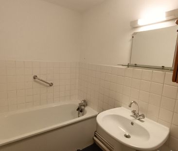 Location Appartement 2 pièces 39m² - Photo 3