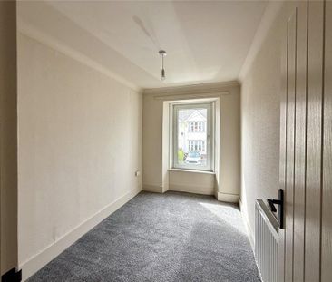 3 bedroom end of terrace house to rent - Photo 3