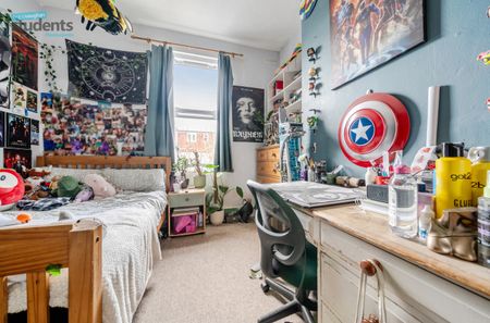 4 bedroom maisonette to rent - Photo 3