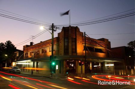 Charming Freestanding Home with Courtyard in the Heart of Woollahra - Photo 5