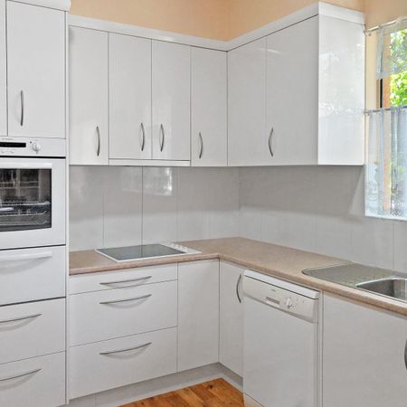 Home For Rent - Photo 3