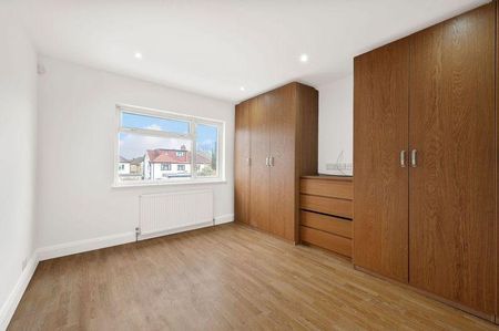 3 bedroom semi-detached house to rent - Photo 4