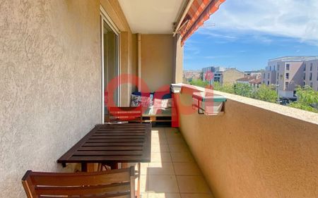 Appartement à louer 3 pièces • 64,27 m2 Lyon 8 - Photo 4