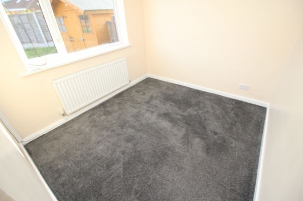 3 Bedroom Semi-Detached Bungalow - Photo 1