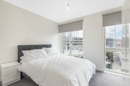 Pavilions Court, 4 Cooks Road, London, E15 flat to rent - Photo 3