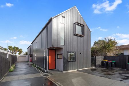 ​​Modern Two-Bedroom Townhouse in Addington Available February 2026​ - Photo 2