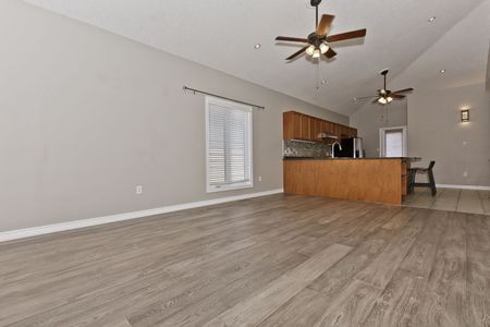 For Lease - 200 Regatta Drive, Welland, Ontario - Photo 4