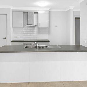 Low-Maintenance Comfort in the Heart of Dundowran - Photo 2