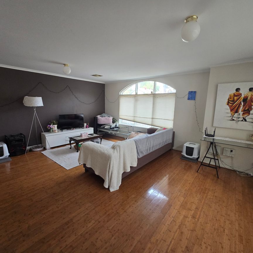 Prospect - Photo 1