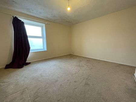 Blackburn Road, Haslingden - Photo 3