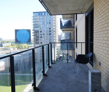 235 Rue Peel, Montréal (Le Sud-Ouest), QC H3C - Photo 4