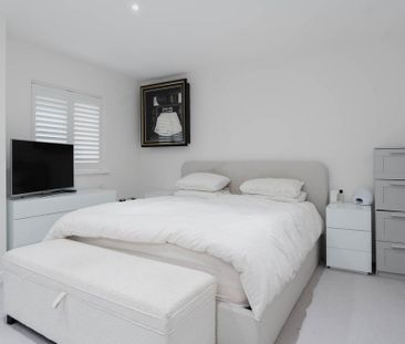 2 bedroom semi-detached house to rent - Photo 4