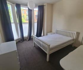 4 Bed - 4 Norwood Mount, Hyde Park, Leeds - LS6 1FB - Student - Photo 3