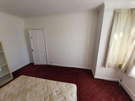 Bedroom Property In Winton, BH9 - Photo 1