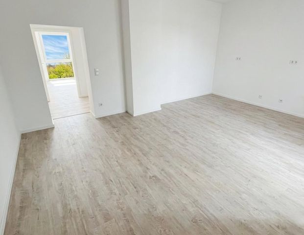 Erdgeschosswohnung mit 2 Zimmern und kleinem Hinterhof in Dortmund-Huckarde - Foto 1