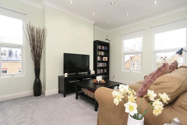 2 bedroom flat to rent - Photo 1