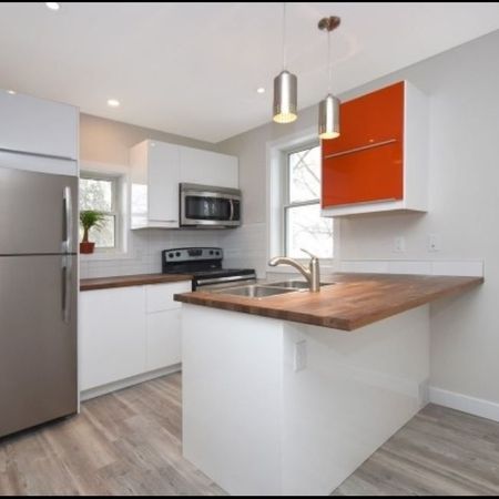 For Lease - 3411 Lake Shore Boulevard Unit# 4, Toronto, Ontario - Photo 3