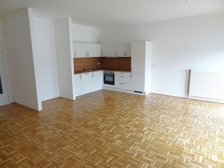Gemütliche und geräumige Mietwohnung mit neuer Küche und großem Wohn- Esszimmer …! - Photo 5