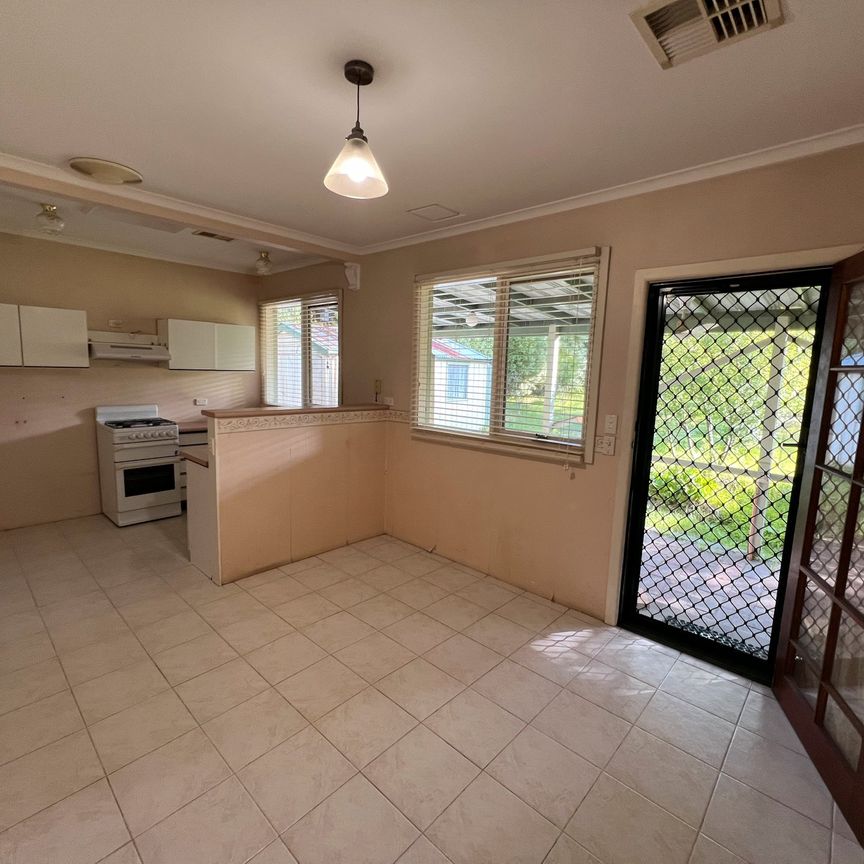 Located in Central Bayswater with Spacious Backyard - Photo 1