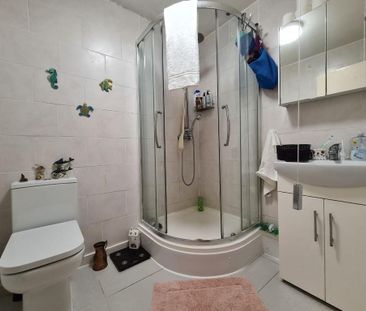 2 bedroom house share to rent - Photo 5