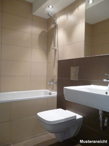 Großzügig geschnittene 2-Zimmerwohnung am Theodor-Heuss-Platz! - Photo 2