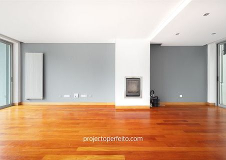 Moradia em Banda T3+1