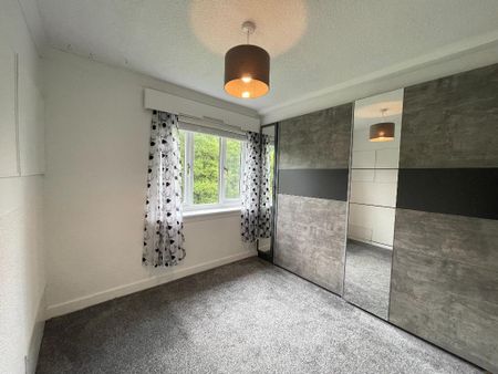 2 bedroom end of terrace house to rent - Photo 4