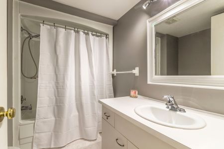 For Lease - 3085 Kingsway Drive Unit# 52, Kitchener, Ontario - Photo 3