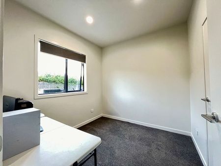 Perfect 3 Bedroom Rental Opportunity - Photo 4