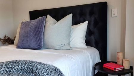 Near New. All Bills Included. Short Stays Welcome! - Photo 4