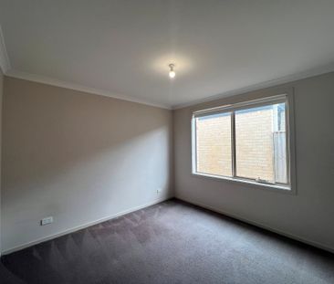 20 Ceratta Crescent, Tarneit - Photo 2