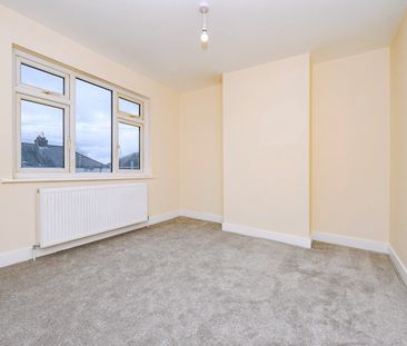 Wood Crescent, Hemel Hempstead - Photo 4