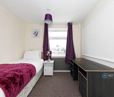 4 bedroom terraced house to rent - Photo 4