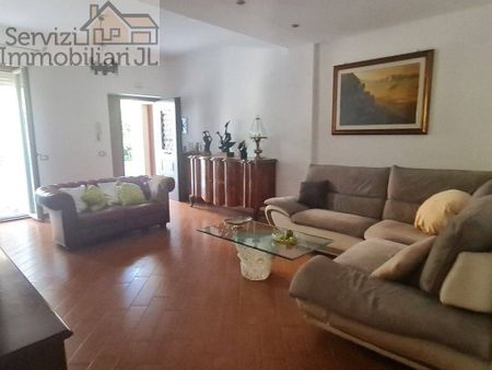 Appartamento in villa via Cassia 902, Tomba di Nerone, Roma - Photo 3
