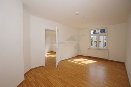 Große 3-Raum-Wohnung mit Altbaucharme - Photo 2