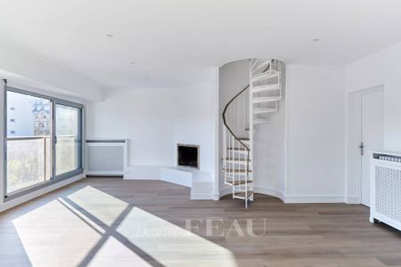 Location appartement, Paris 16ème (75016), 3 pièces, 104.46 m², ref 85846339 - Photo 2