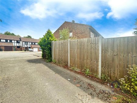 1 bedroom terraced house to rent - Photo 5