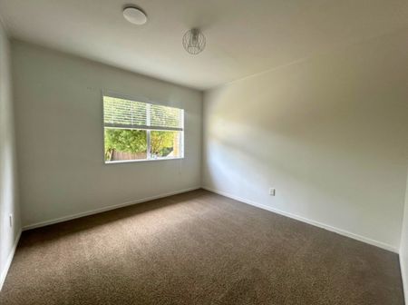 Well-presented 3-bedroom unit in New Lynn - Photo 2