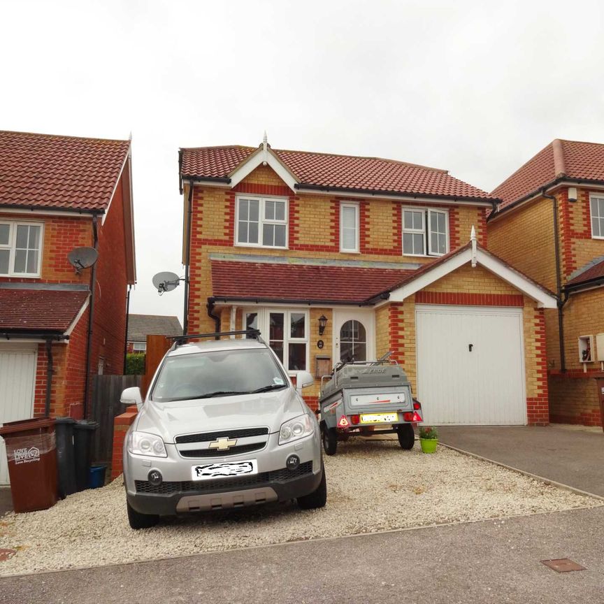 Lambourn Avenue, Stone Cross - Photo 1