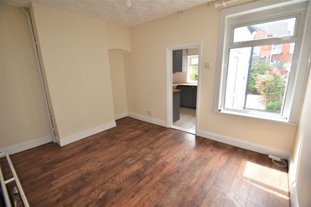2 bedroom terraced house to rent - Photo 5