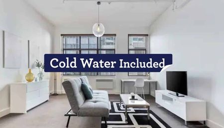 Living With Style - Photo 3