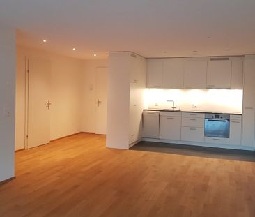 2.5 Zimmer, 65 m², 1. Stock - Photo 2