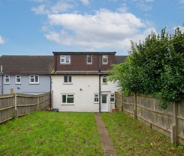 Room in a Shared House, The Crestway, BN1 - Photo 2