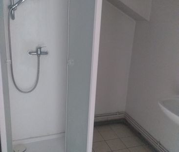 Location appartement T1 rénové de 30 m² – Centre Ville Limoges – ét... - Photo 2