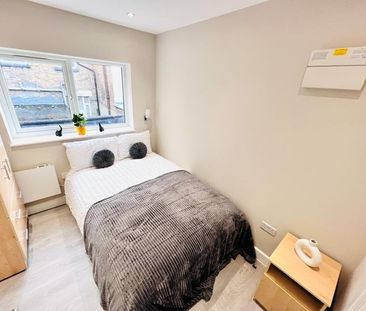 Studio Flat, High Road, NW10 - Photo 1